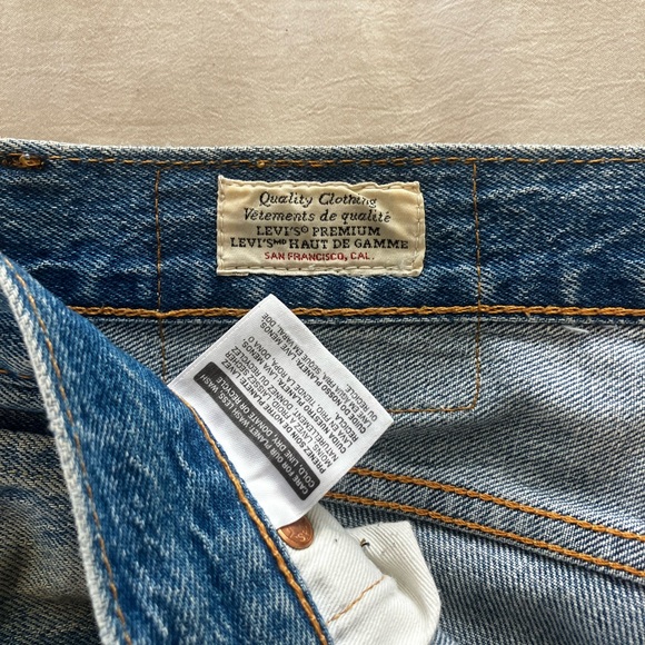 Levi’s Men’s 501 ‘93 Straight Fit Medium Wash Jeans W 30 x L 30 - Picture 5 of 13